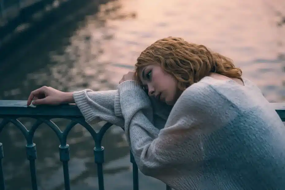 Einsamkeit in Beziehungen als Folge von emotionaler Verlassenheit und innerer Leere
